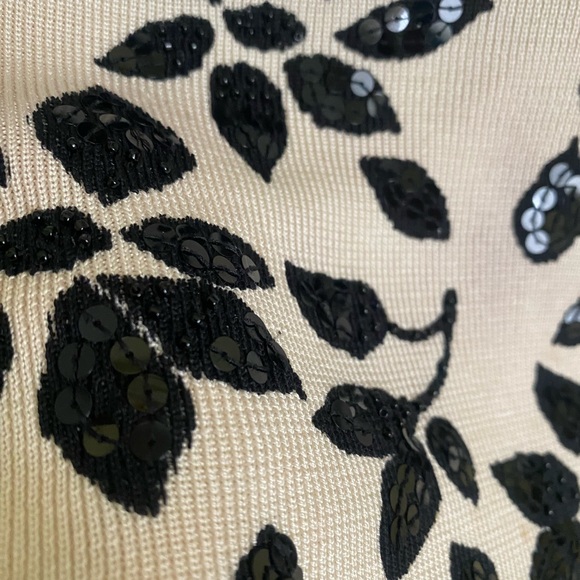 Black and white sequin sweater from Anne Taylor-size M - Picture 4 of 4